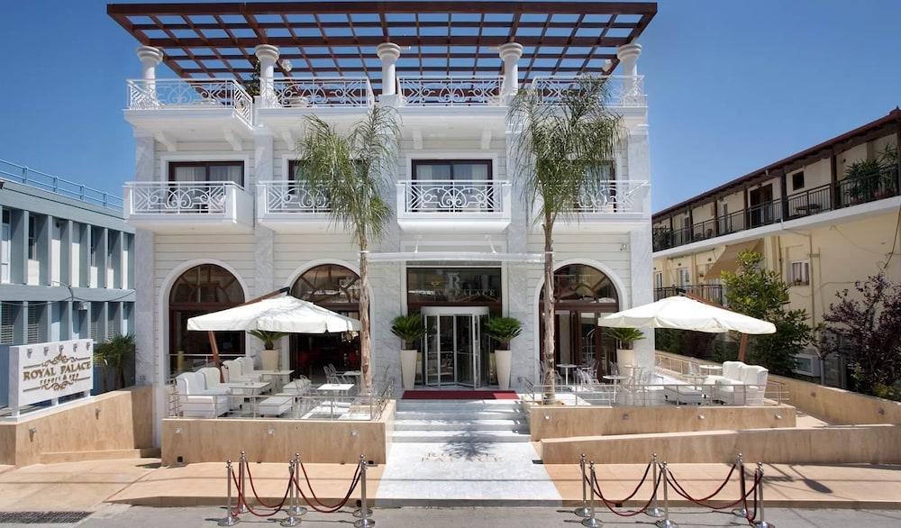 Diverso Platamon, Luxury &