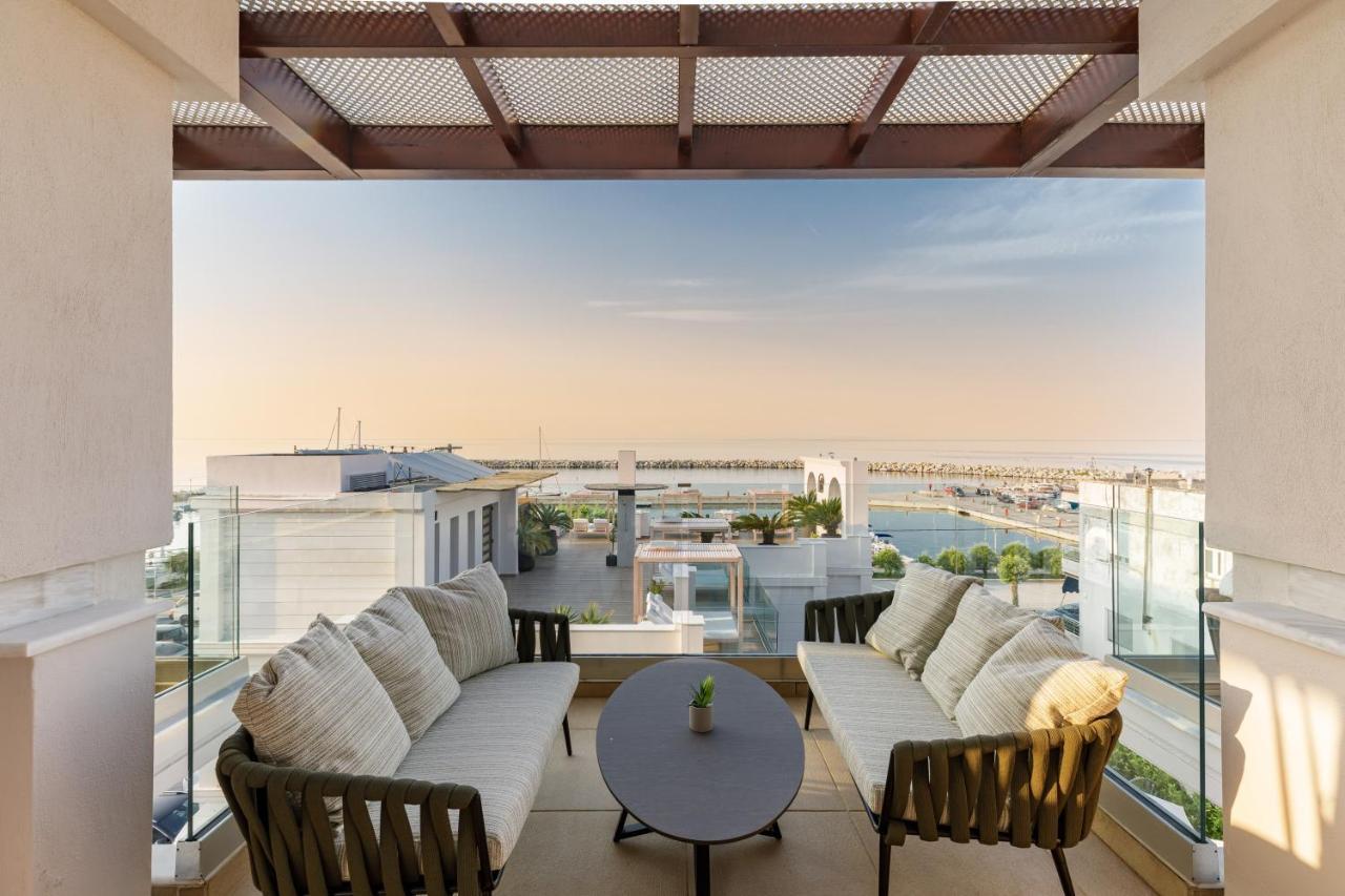 Diverso Platamon, Luxury & מלון 4*